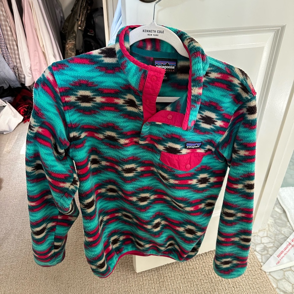 Patagonia pullover. EUC